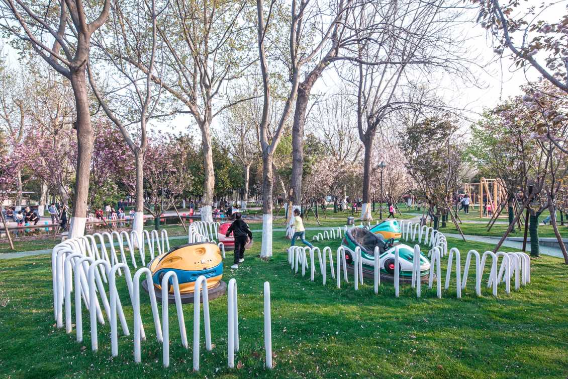 非标定制滑梯：不锈钢滑梯的工艺及基础知识