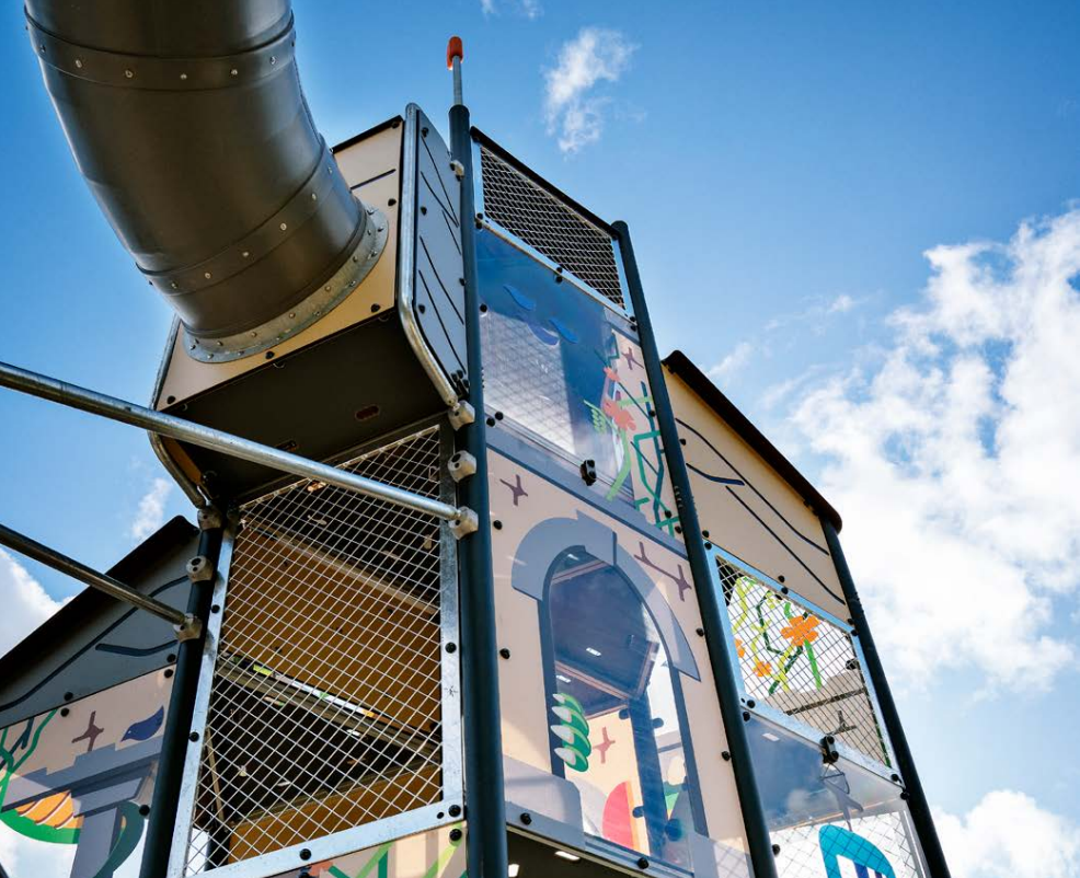 户外无动力设备:木质滑梯与普通滑梯的不同