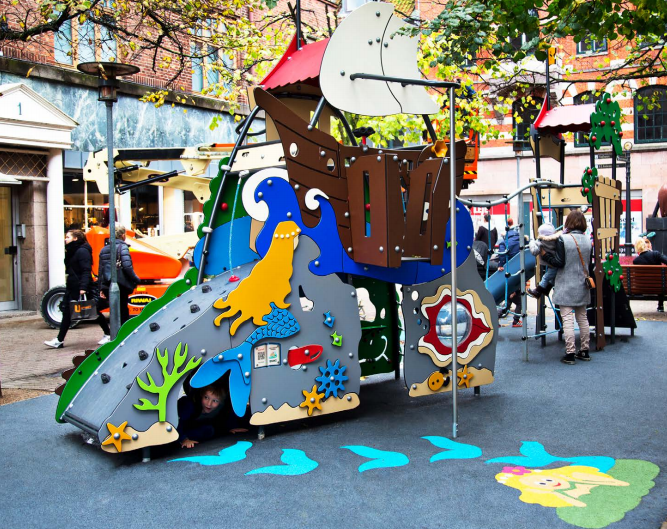 户外无动力设备：孩子们玩蹦床有什么好处？